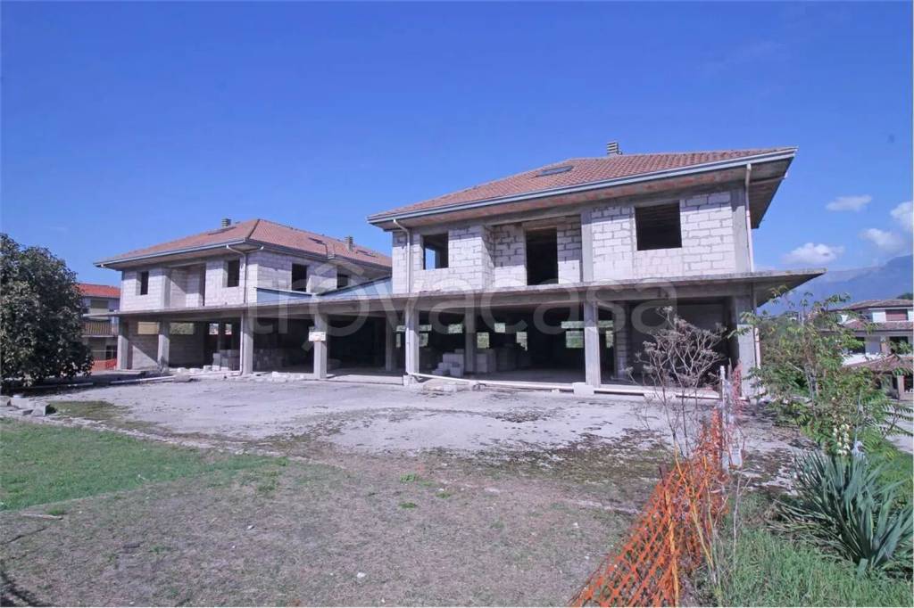 mansarda in vendita ad Atina in zona Sabina