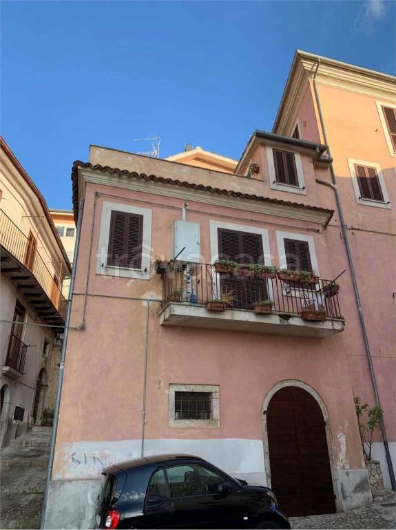 appartamento in vendita ad Atina