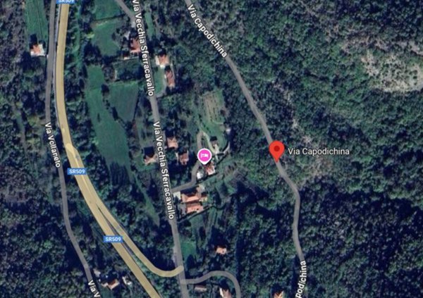 negozio in vendita ad Atina