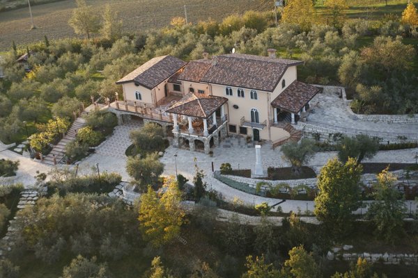 casa indipendente in vendita ad Atina
