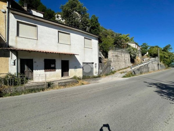 appartamento in vendita ad Atina