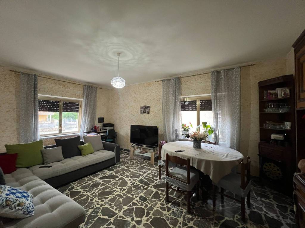 appartamento in vendita ad Atina