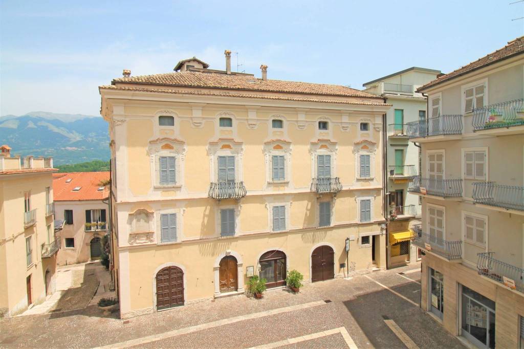 appartamento in vendita ad Atina