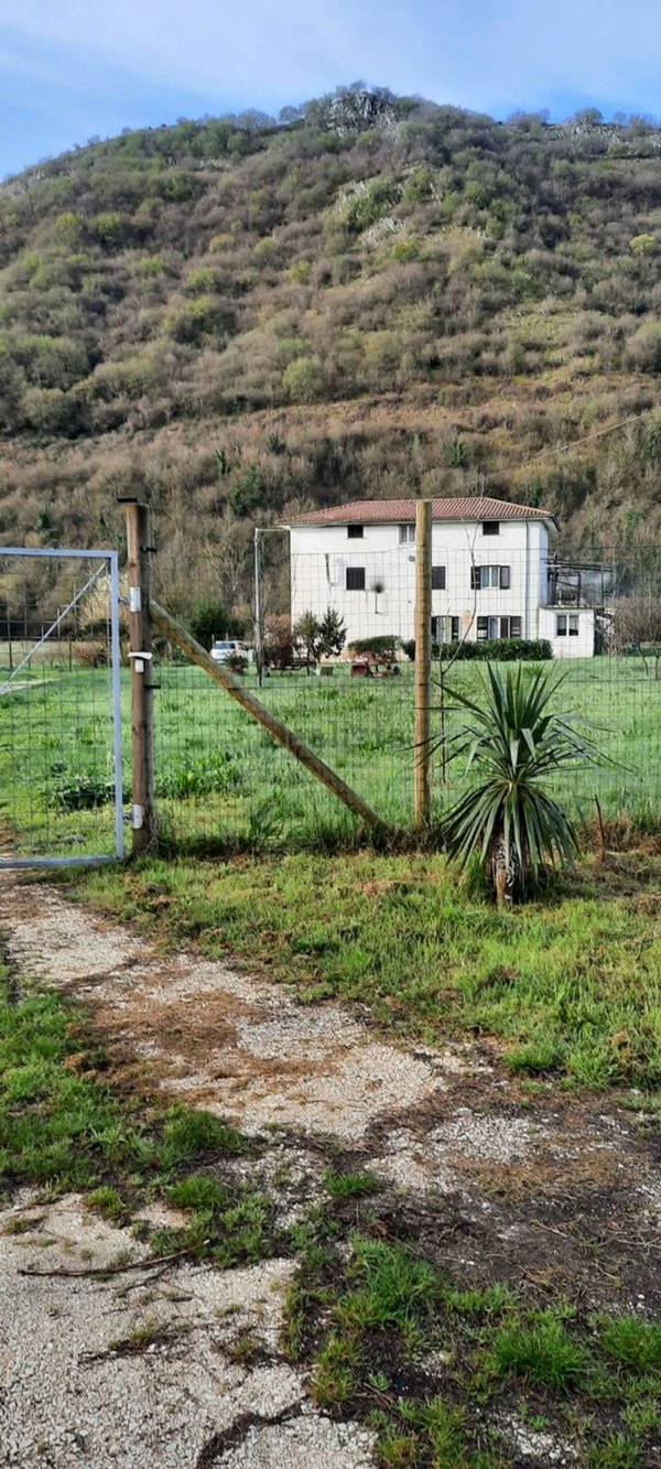 casa indipendente in vendita ad Atina
