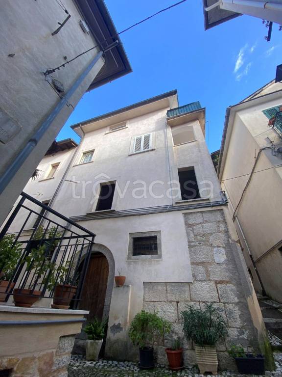 appartamento in vendita ad Atina