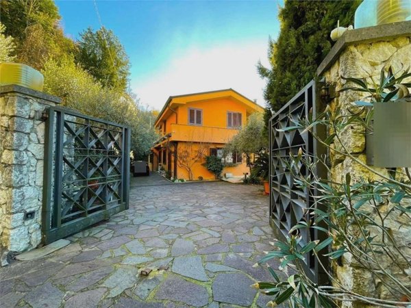 casa indipendente in vendita ad Atina