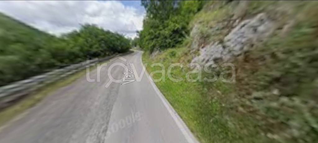 negozio in vendita ad Atina