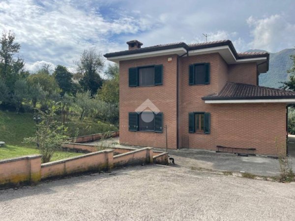 casa indipendente in vendita ad Atina