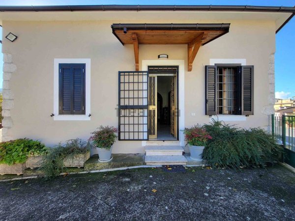 appartamento in vendita ad Atina