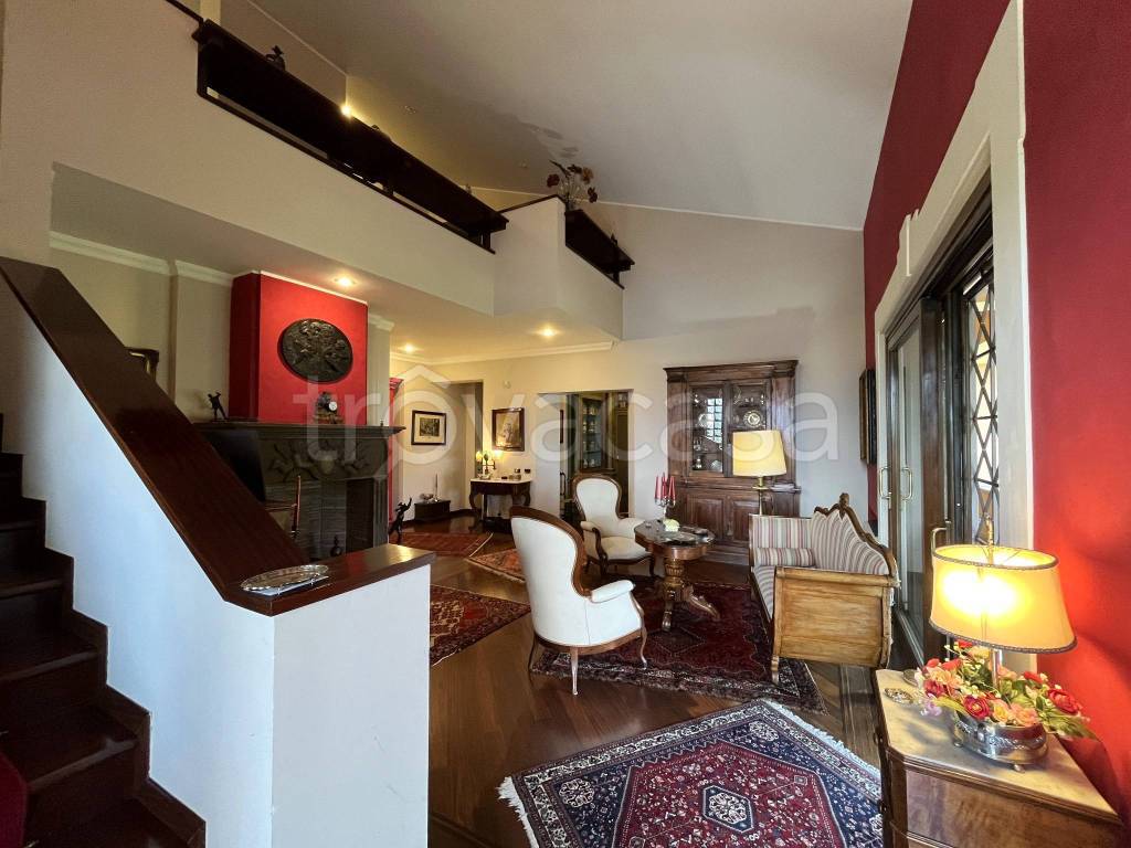 casa indipendente in vendita ad Atina in zona San Marciano