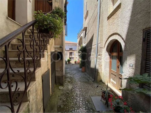 appartamento in vendita ad Atina