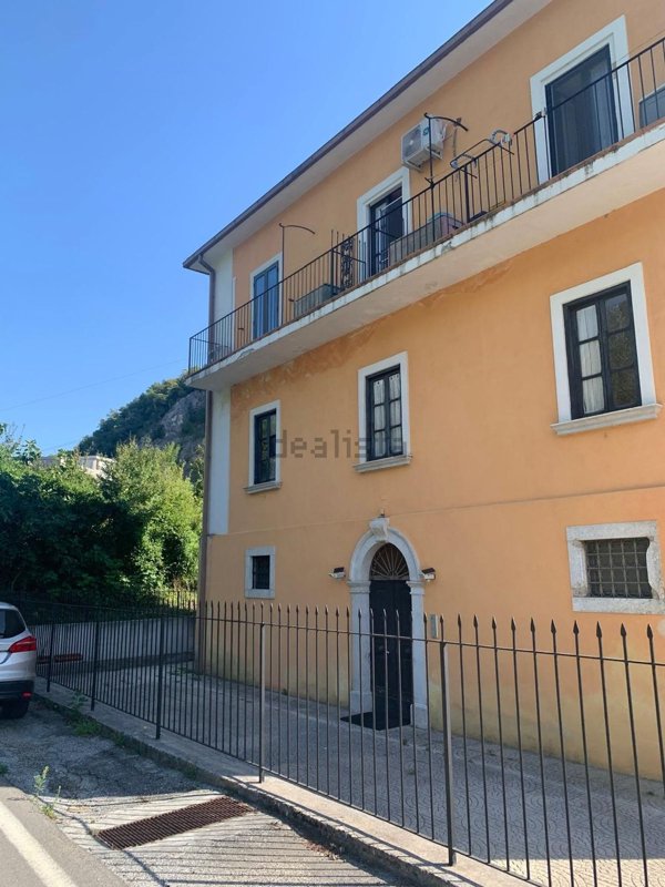 appartamento in vendita ad Atina in zona San Marciano