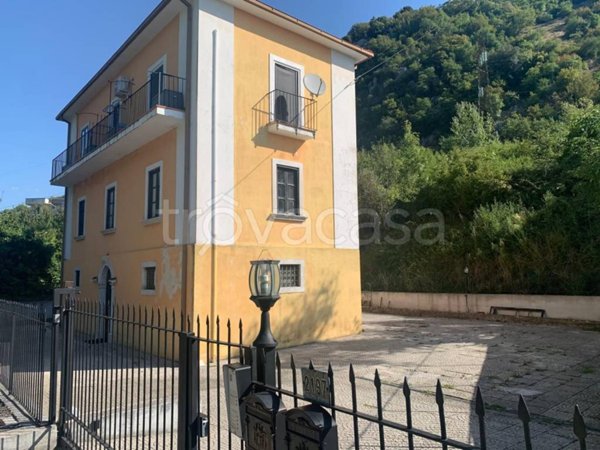 appartamento in vendita ad Atina in zona San Marciano