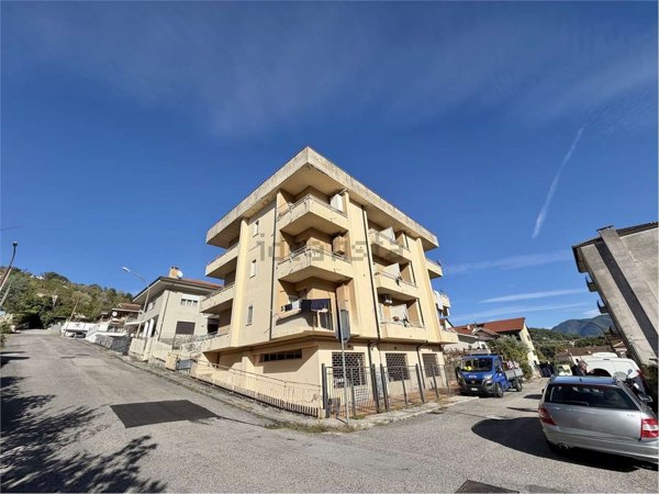 appartamento in vendita ad Atina in zona Colle Melfa