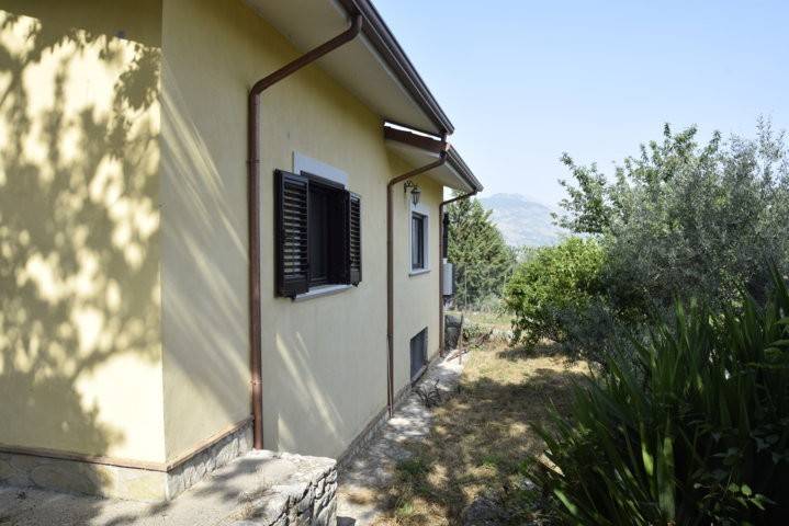 casa indipendente in vendita ad Ausonia
