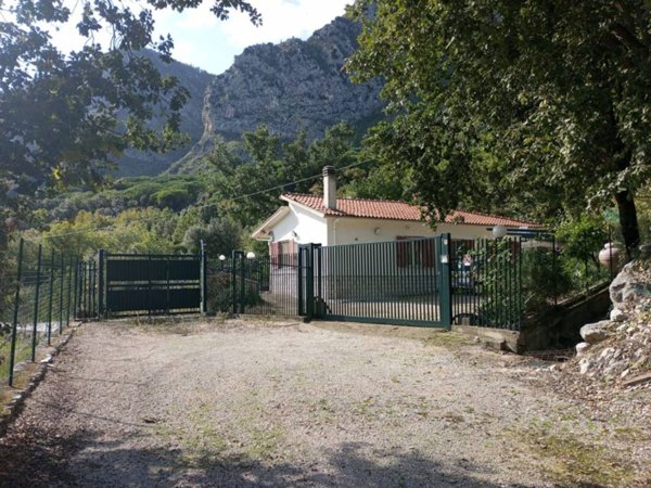 casa indipendente in vendita ad Ausonia