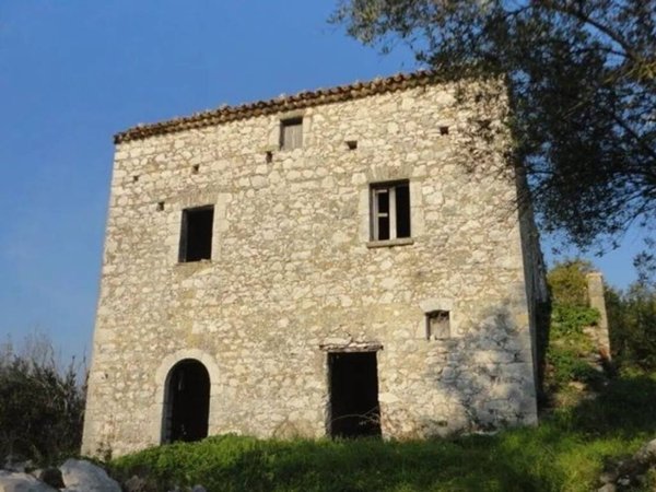 casa indipendente in vendita ad Ausonia