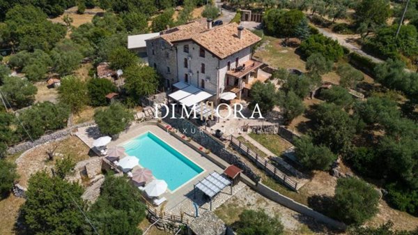 casa indipendente in vendita ad Ausonia