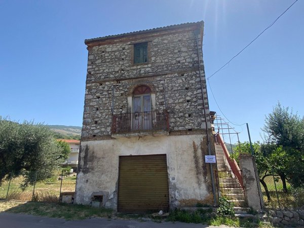 casa indipendente in vendita ad Ausonia
