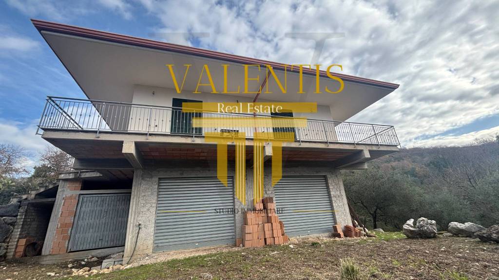 casa indipendente in vendita ad Ausonia