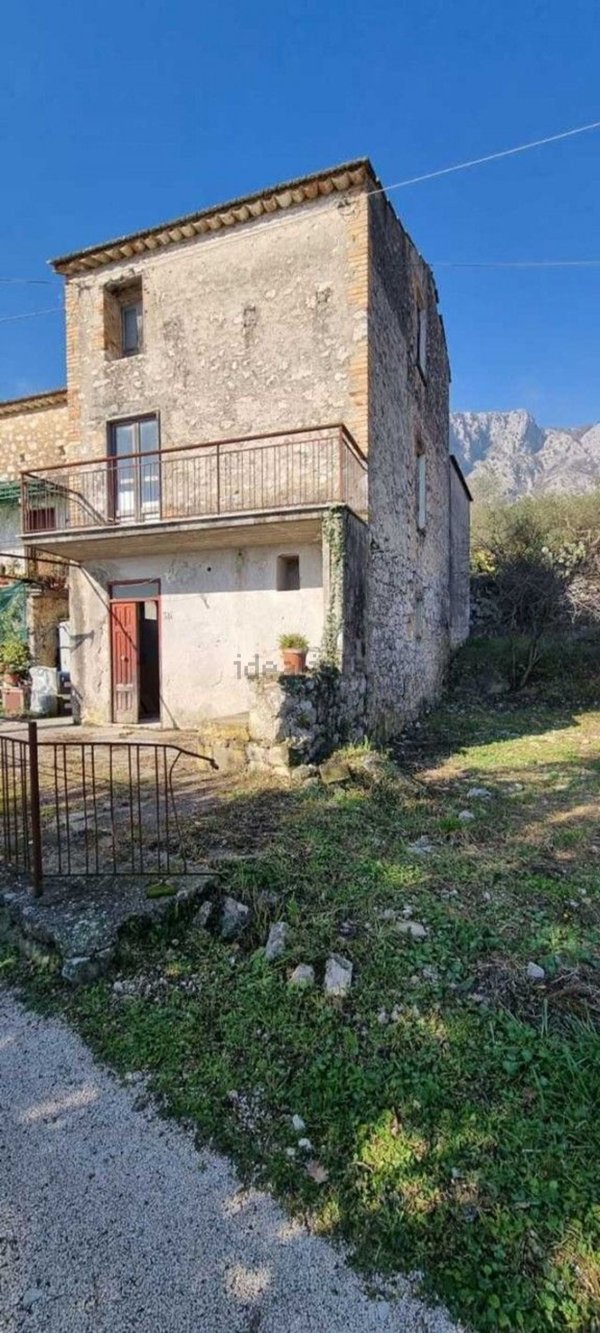 pentavano in vendita ad Ausonia