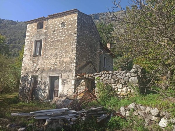casa indipendente in vendita ad Ausonia