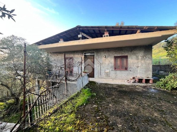casa indipendente in vendita a Boville Ernica in zona San Lucio