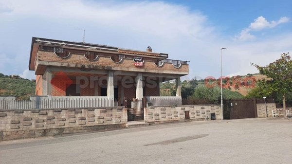 casa indipendente in vendita a Boville Ernica in zona San Lucio
