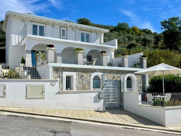 casa indipendente in vendita a Boville Ernica in zona Brecciaro