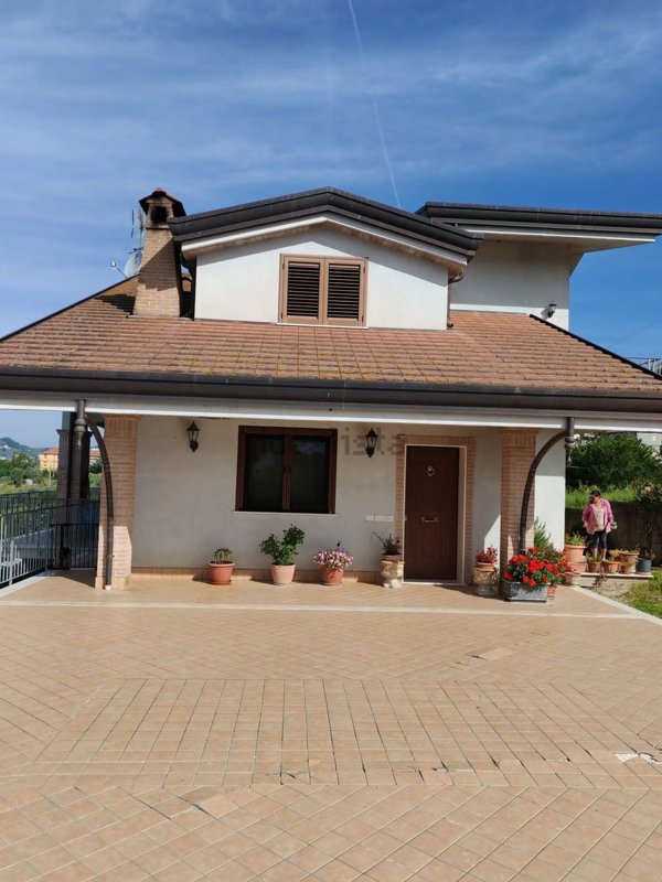 casa indipendente in vendita a Boville Ernica