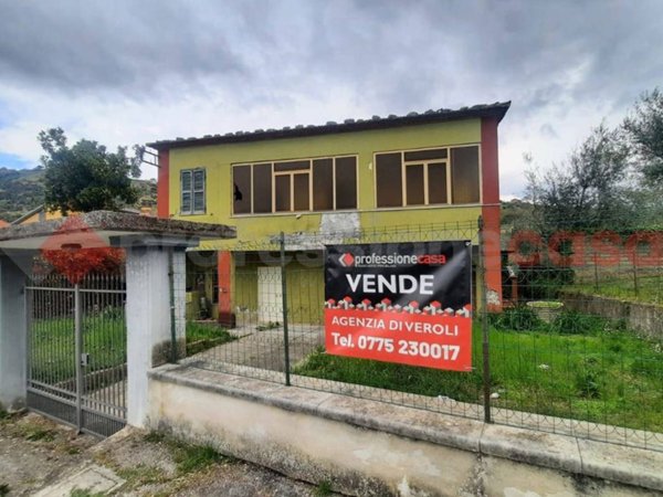 casa indipendente in vendita a Boville Ernica in zona San Lucio