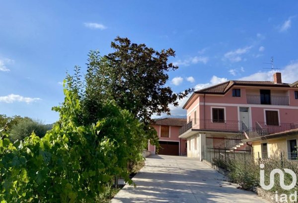 casa indipendente in vendita a Broccostella