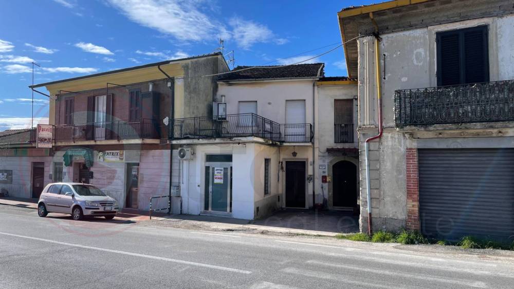 appartamento in vendita a Broccostella