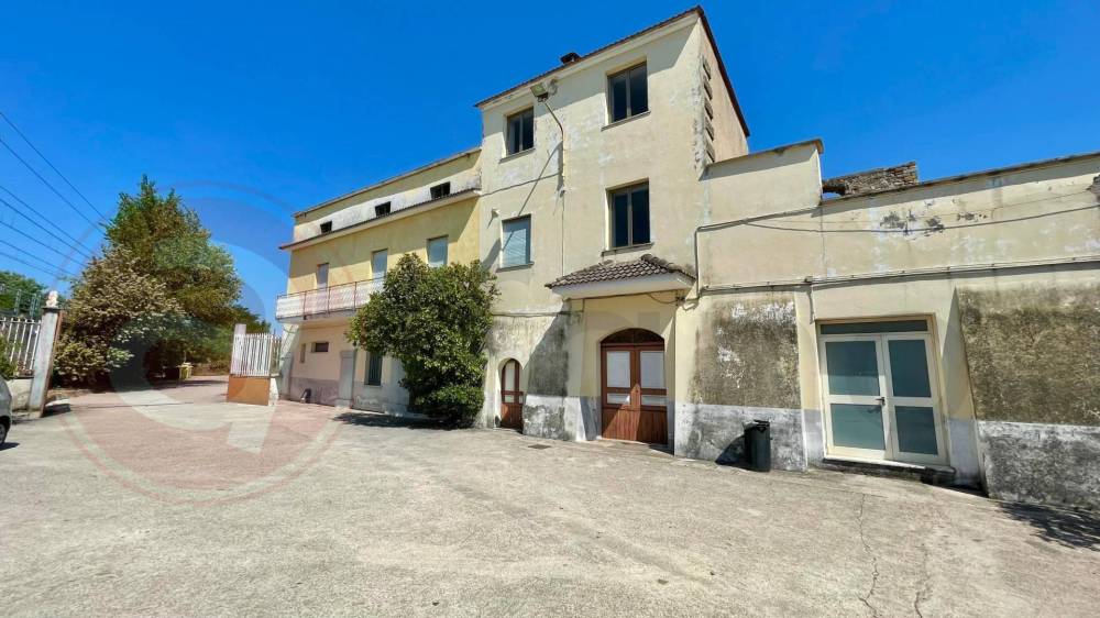 casa indipendente in vendita a Broccostella