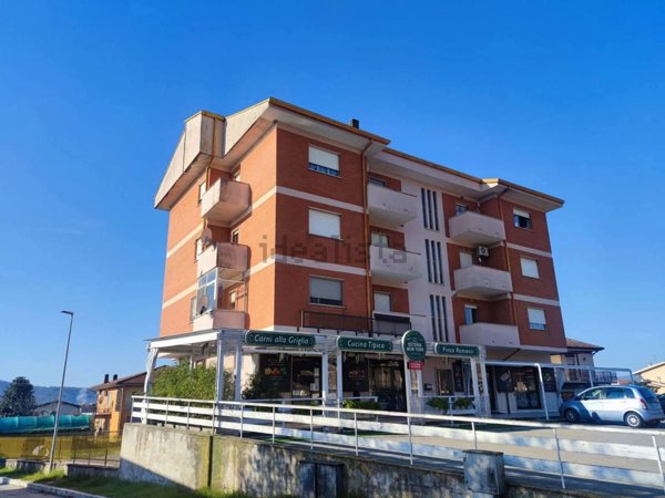 appartamento in vendita a Broccostella