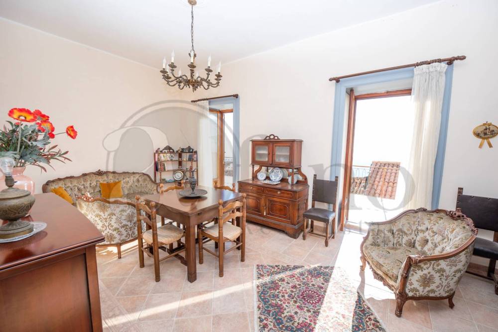 casa indipendente in vendita a Broccostella