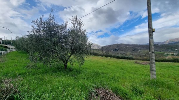 casa indipendente in vendita a Broccostella in zona Schito