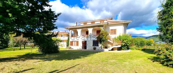 casa indipendente in vendita a Broccostella