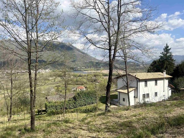 casa indipendente in vendita a Broccostella in zona Schito