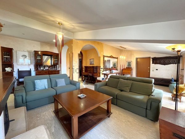 appartamento in vendita a Broccostella