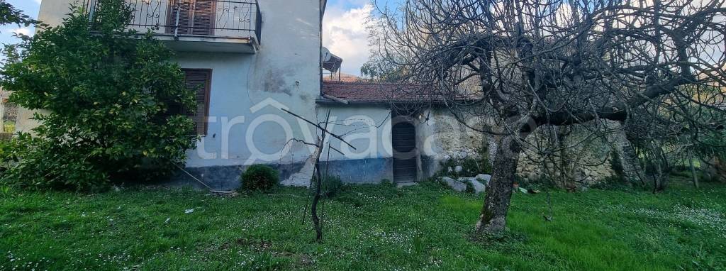 appartamento in vendita a Broccostella in zona San Martino