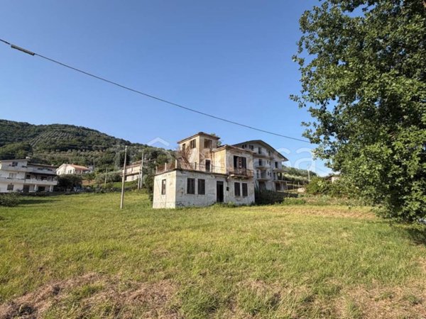 casa indipendente in vendita a Broccostella in zona Schito