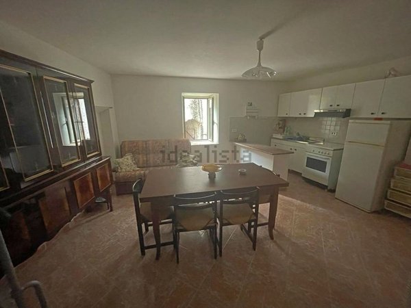 appartamento in vendita a Campoli Appennino