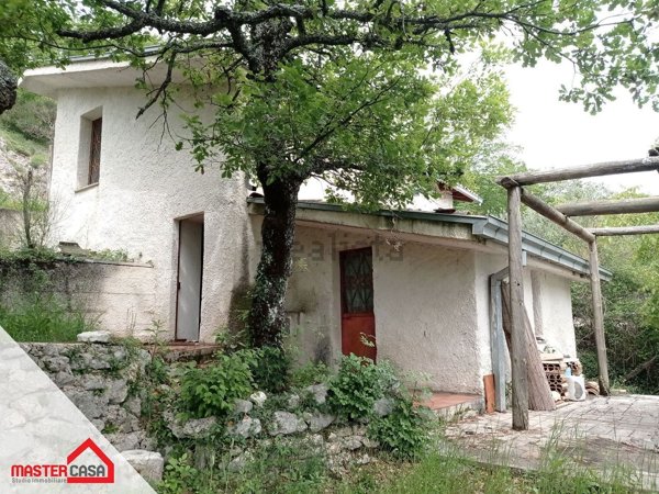 appartamento in vendita a Campoli Appennino