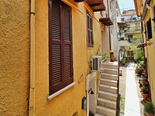 appartamento in vendita a Campoli Appennino