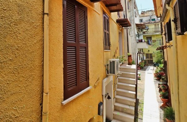 appartamento in vendita a Campoli Appennino