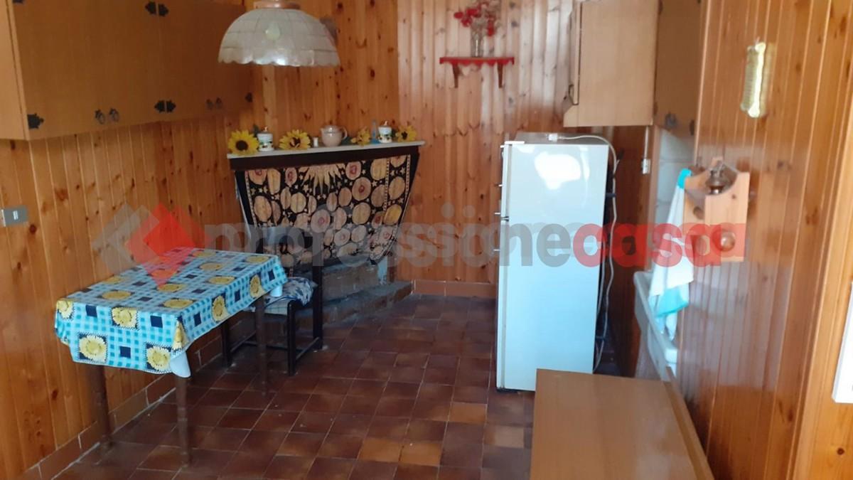 casa indipendente in vendita a Campoli Appennino