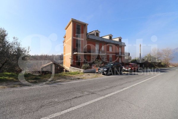 appartamento in vendita a Campoli Appennino