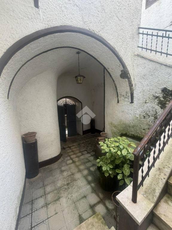 casa indipendente in vendita a Campoli Appennino