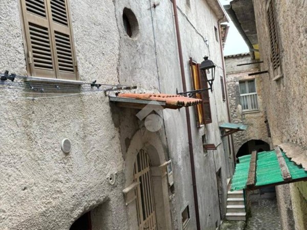appartamento in vendita a Campoli Appennino